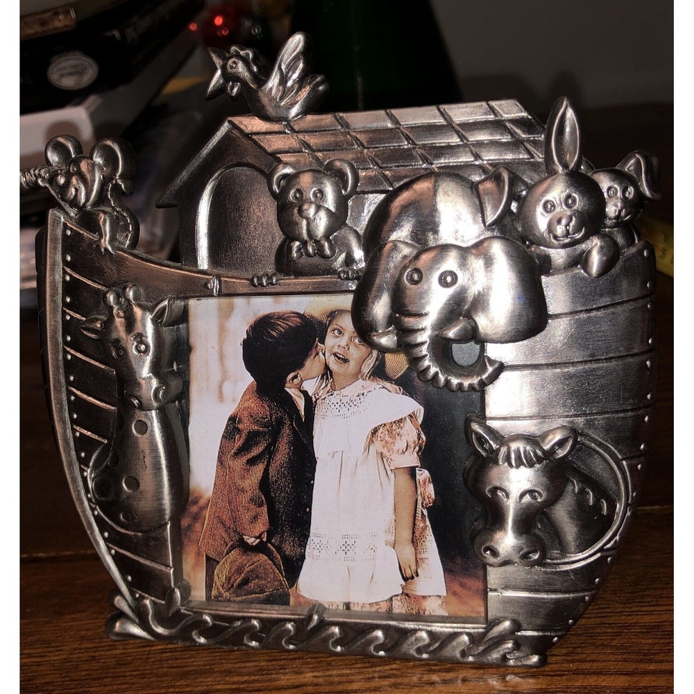 Noahs Ark Pewter Metal Picture Frame Size 5" x 4 1/2 Photo  2 1/2 X 2 3/4 Child